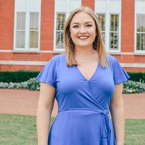 Meet your Posher, Abbie